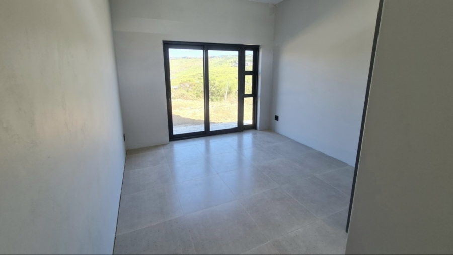 4 Bedroom Property for Sale in Whale Rock Western Cape
